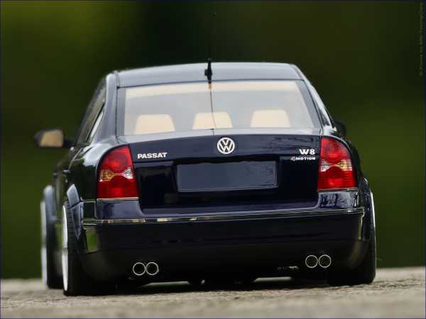 1:18 VW Passat B5 3BG W8 4 MOTION LIMO. + BBS Alu + Gravur Platte